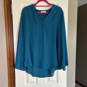**NWOT**Teal V-Neck Blouse